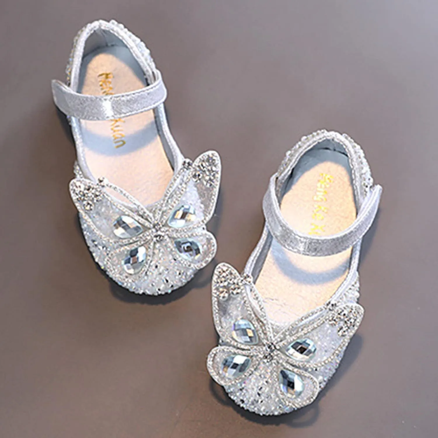 Fashion Spring and Summer Children Dance Shoes Girls Dress Performance Princess Shoes Pearl Toddler Girls High Heels