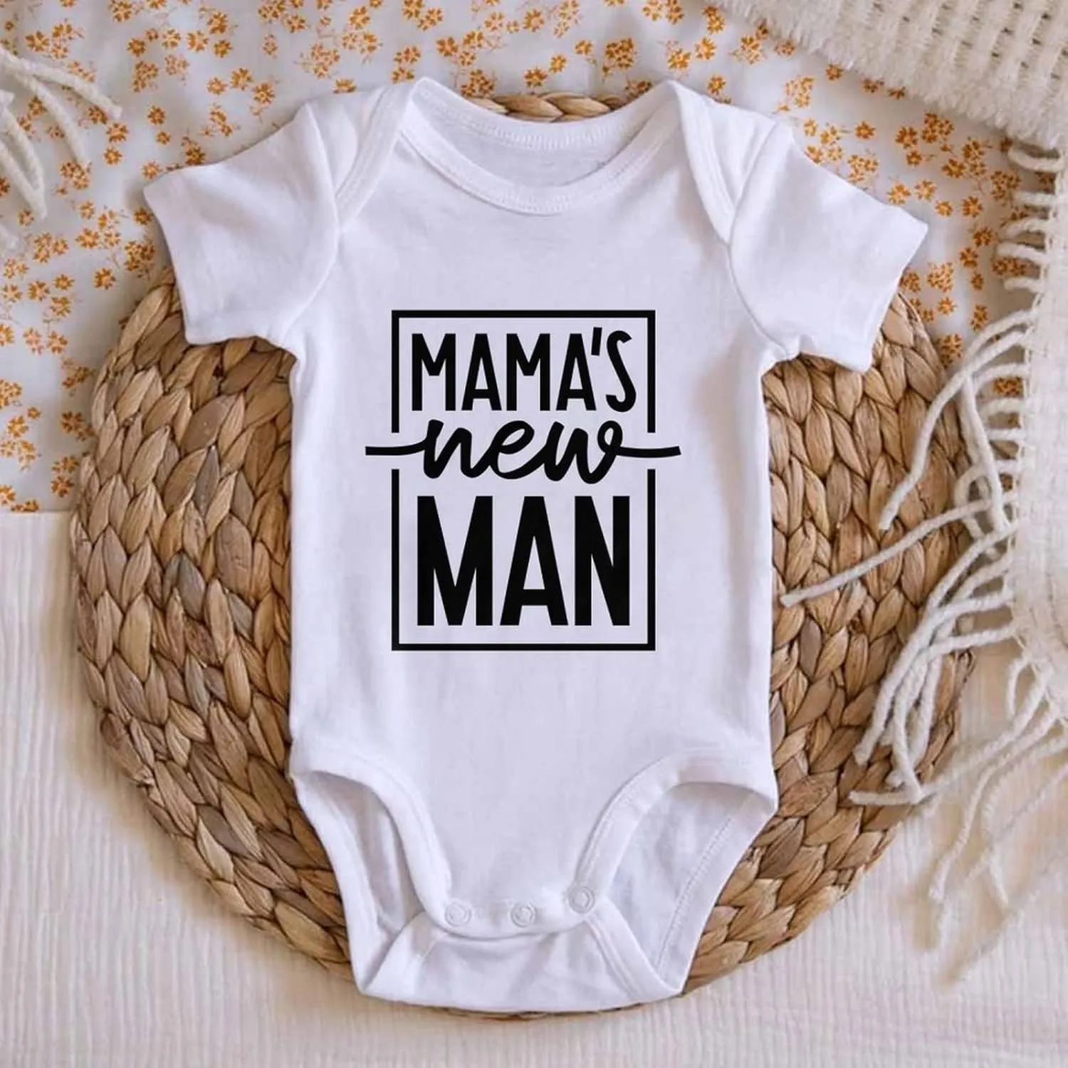 listery Mamas Boy Baby Clothes Newborn Mama'S Boy Baby Bodysuit Mommys Boy Infant Mama Boy Baby Bodysuit