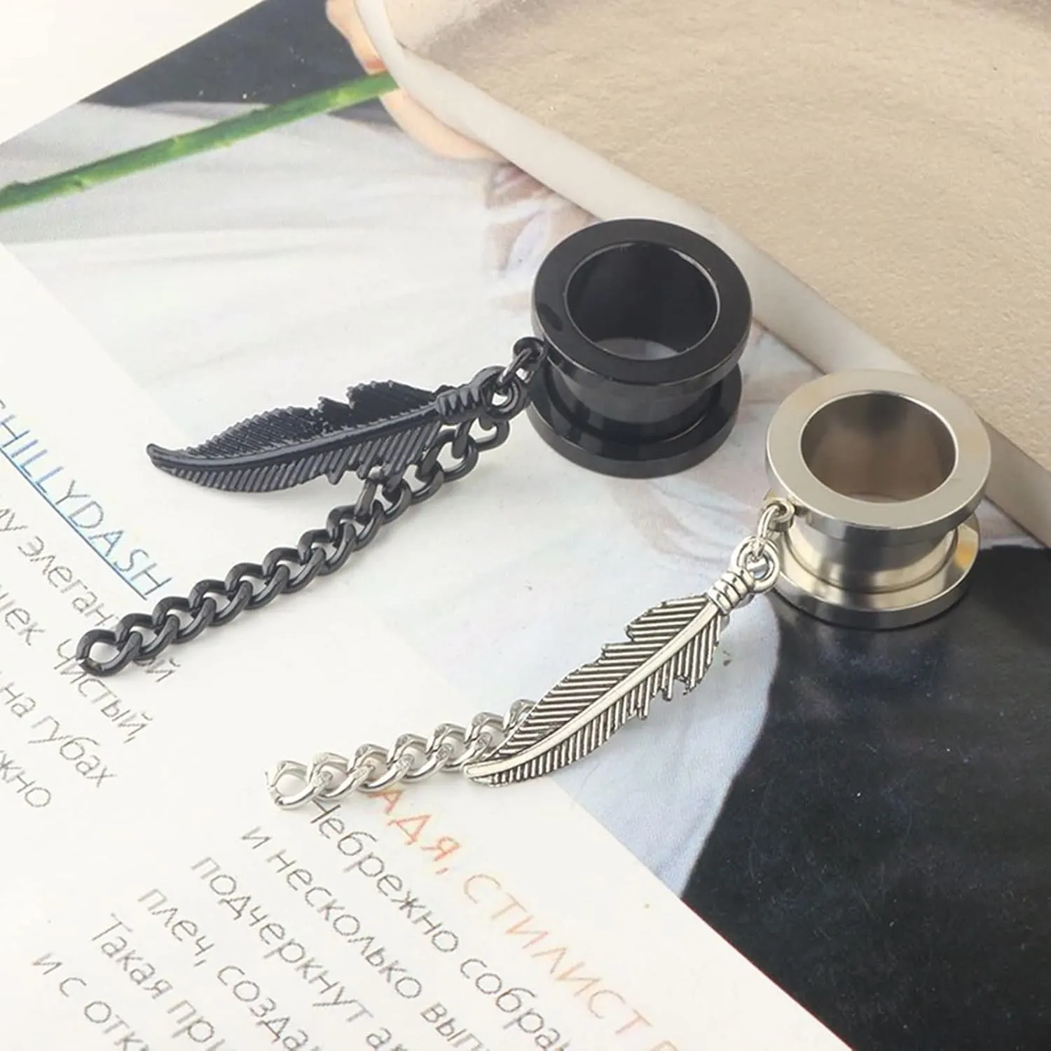 Piercing Jewelry 2Pieces Body Piercing Jewelry Stainless Steel 2G Body Piercing Jewelry for Men 6-25mm Round with Chain and Leaf Tunnels Stretching Kit Silver Black